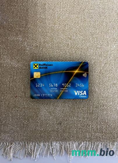 Slovakia Raiffeisen bank visa classic card wygląd fotograficzny skan PSD + zdjęcie